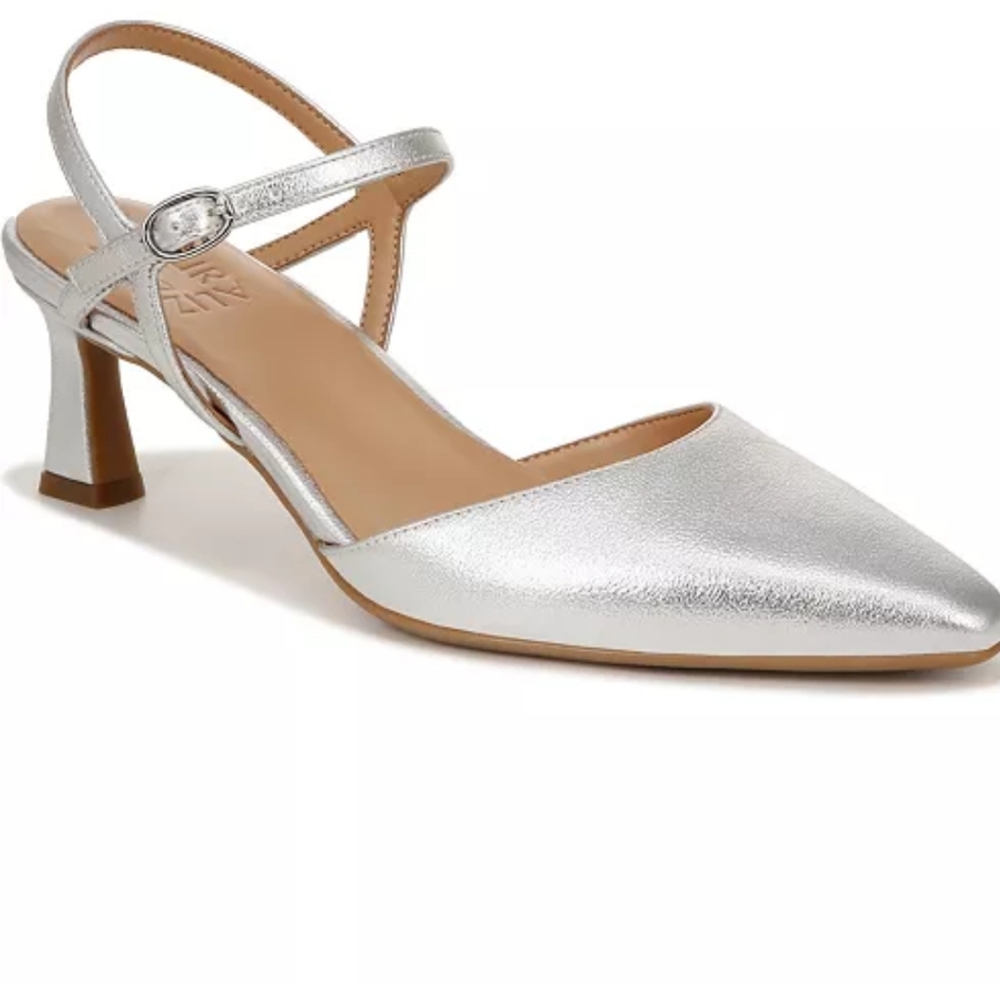 Naturalizer Tara Ankle Strap Pumps